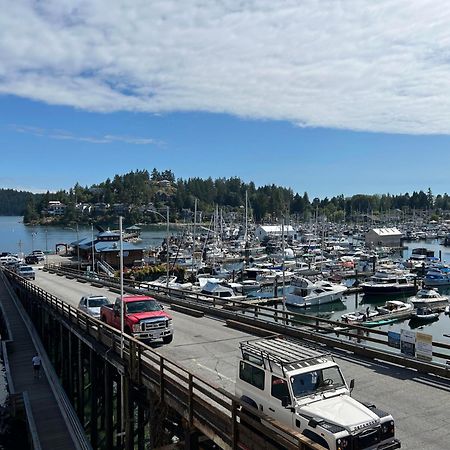 Villa Iconic 3-Story Waterfront 'Marina House' W/ View à Gibsons Extérieur photo
