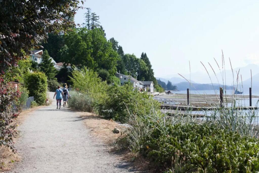 Villa Iconic 3-Story Waterfront 'Marina House' W/ View à Gibsons Extérieur photo