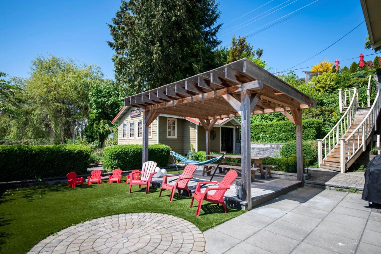 Villa Iconic 3-Story Waterfront 'Marina House' W/ View à Gibsons Extérieur photo