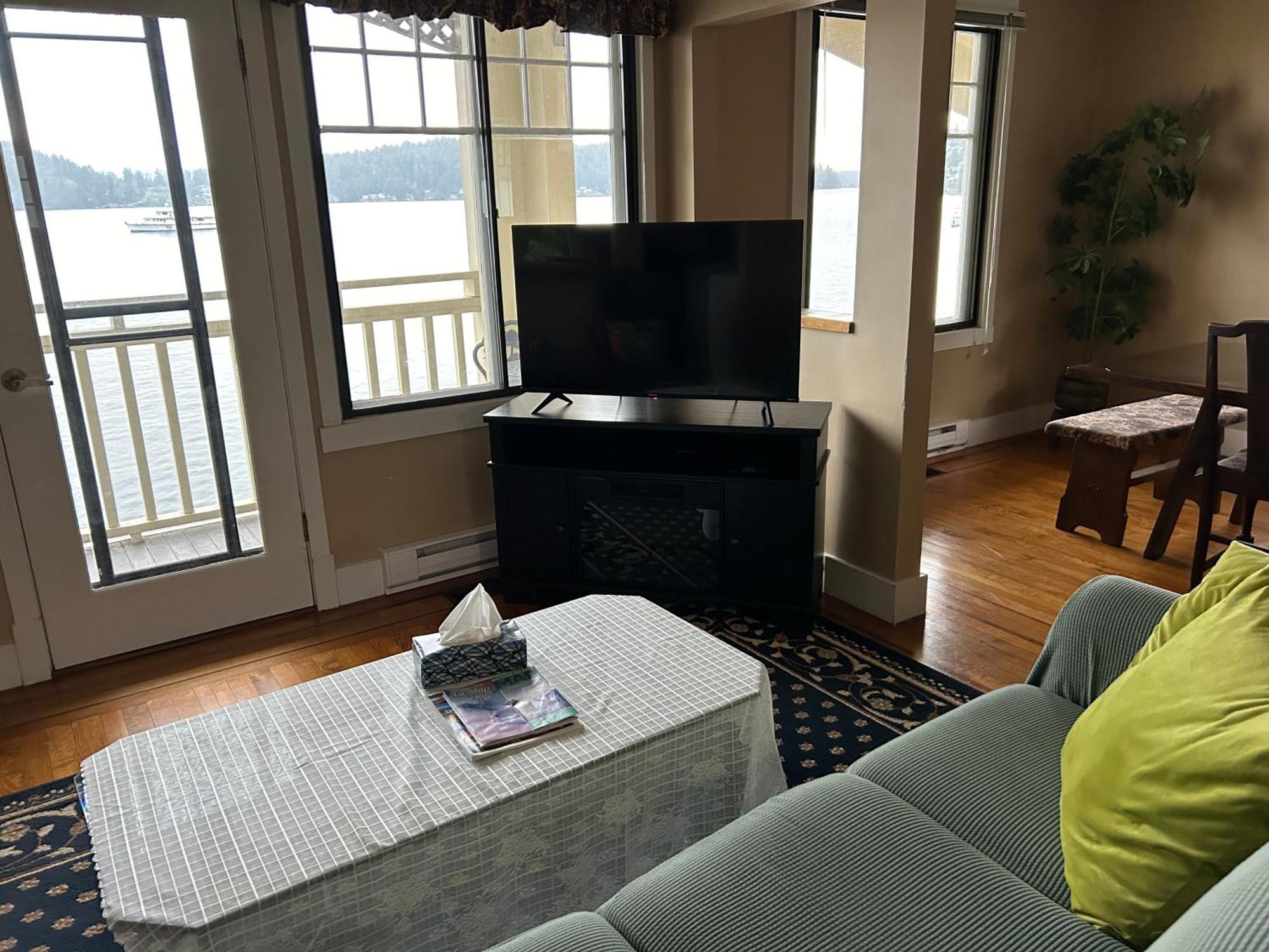 Villa Iconic 3-Story Waterfront 'Marina House' W/ View à Gibsons Extérieur photo